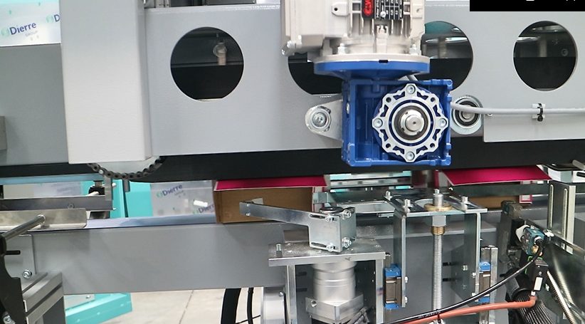 Automatic lid applicator